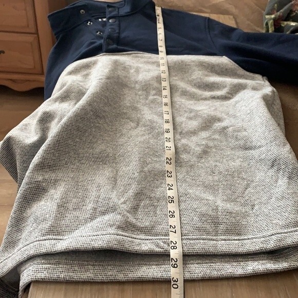 Izod Color Block Pullover 1/4 Snap Button Down Sweatshirt Blue Gray Size XL - Picture 7 of 8
